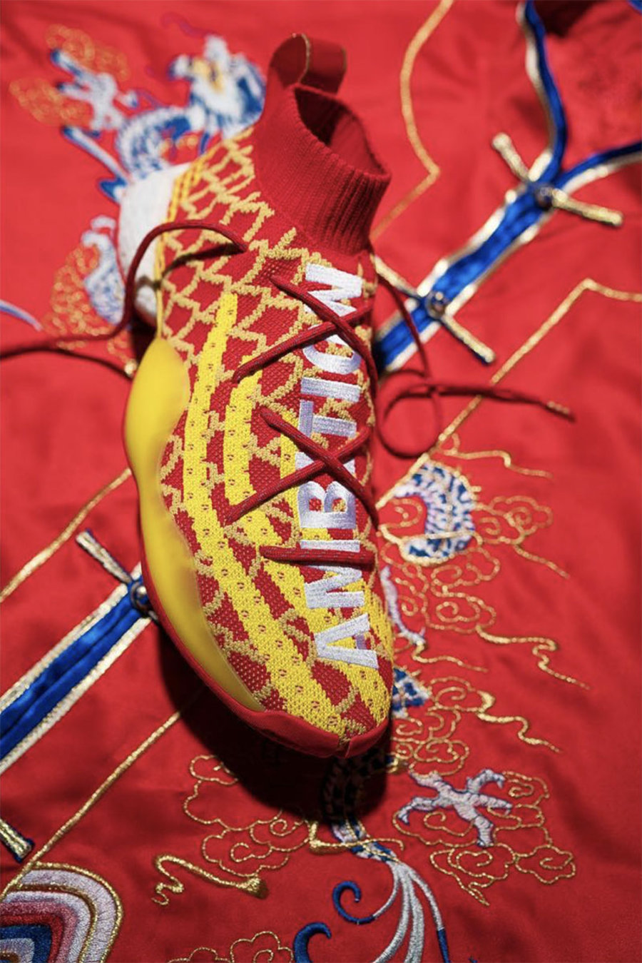 PW,adidas,Crazy BYW LVL X,BYW,  菲董联名首次推出 CNY 配色！PW x BYW LVL X 实物首次曝光