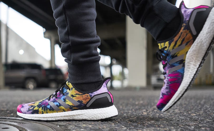 AM4,adidas,Foot Locker,发售  扎染爱好者的福音！Foot Locker x adidas AM4 即将发售