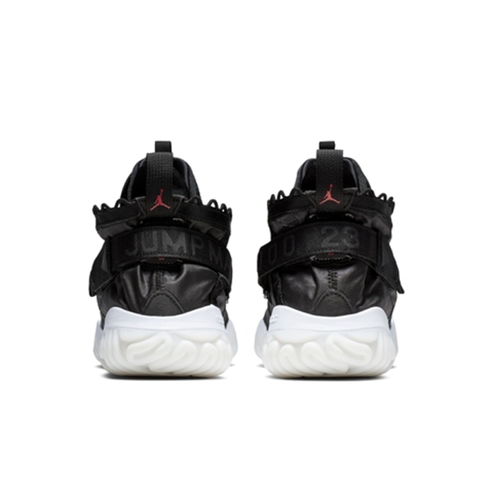 Air Jordan,ProtoReat  科幻造型 + Reat 缓震！Air Jordan Proto Reat 全新配色曝光