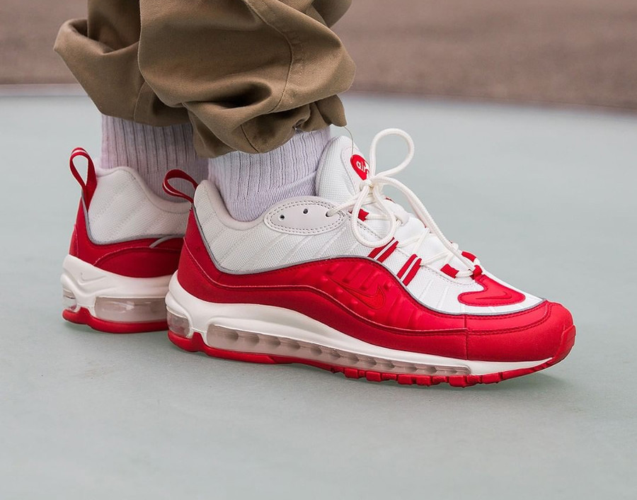 酷似,Supreme,联名,白红,Air,Max,现已,发售 640744-602 酷似 Supreme 联名！白红 Air Max 98 现已发售