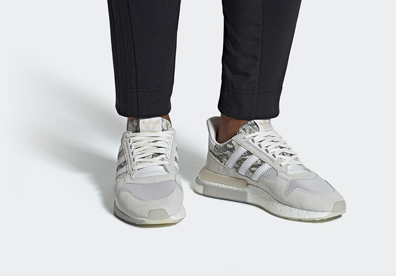 adidas,ZX 500 RM,Snake,BD7873,  永久联名之后！热门鞋型 ZX 500 RM 迎来全新蟒纹主题登场！