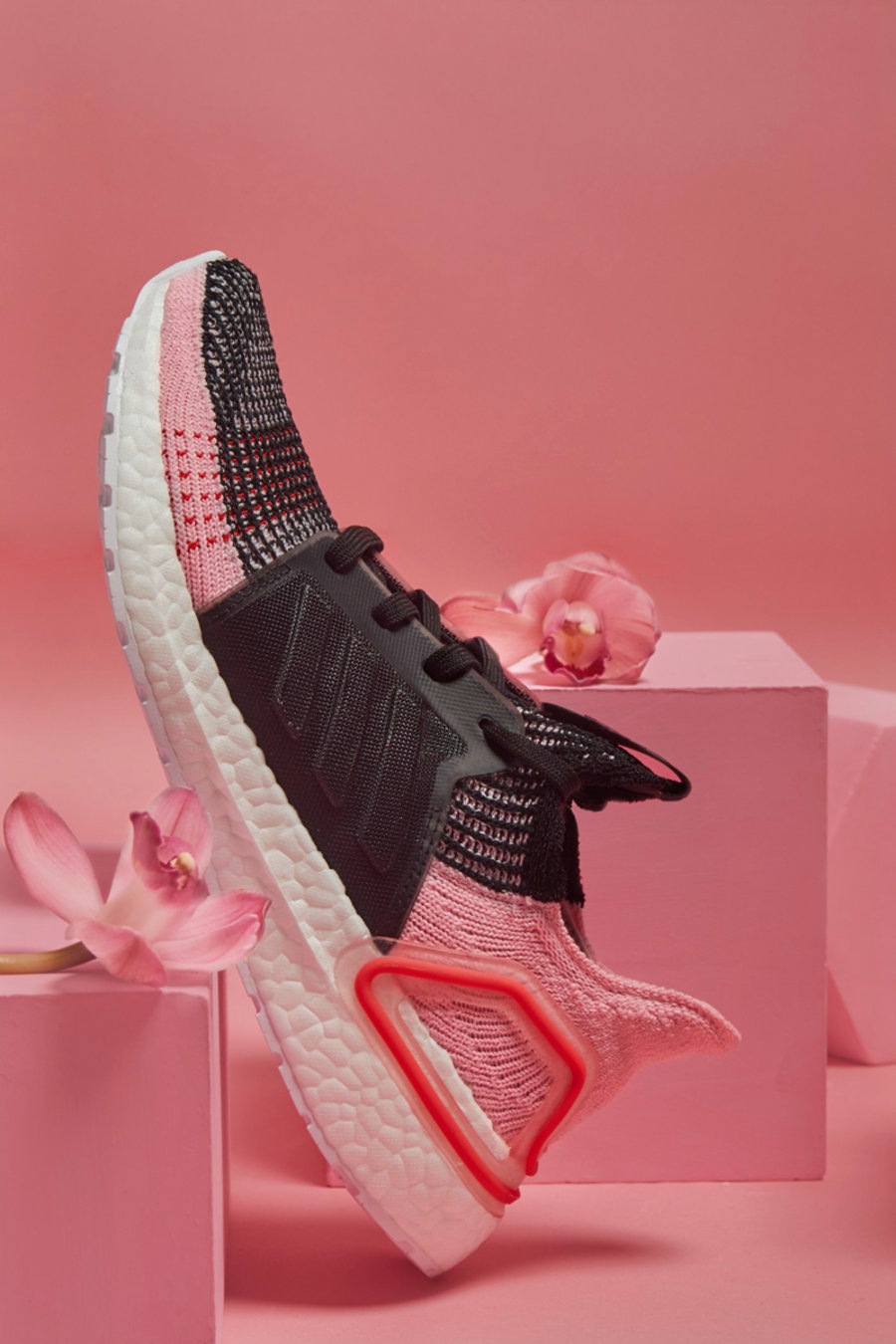 adidas,Ultra Boost 19,发售  高颜值粉色装扮！Ultra Boost 19 全新配色官网现已上架！