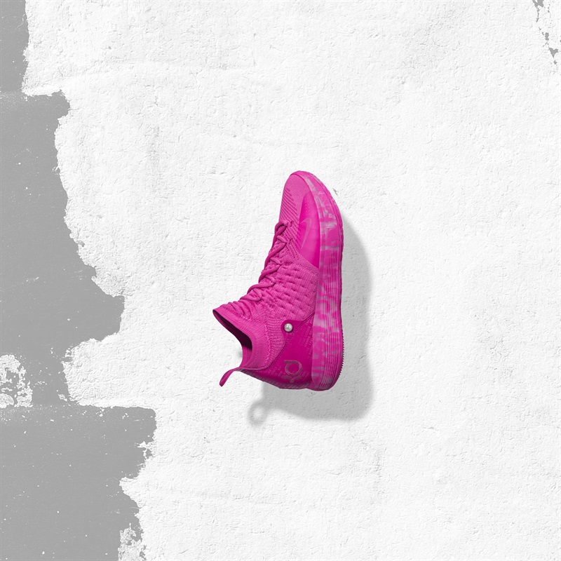 Nike,AJ1,AJ6,Air Jordan 1,发售  今早突袭的黑红 AJ6 你抢到了吗？Nike 全明星系列多达 15 款新品！