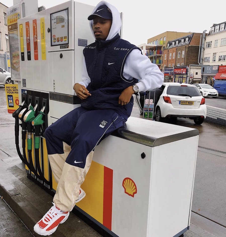 supreme,Nike,发售,Air Max Tailwi  经典白红配色亮相！Supreme x Air Max Tailwind 4 实物抢先看