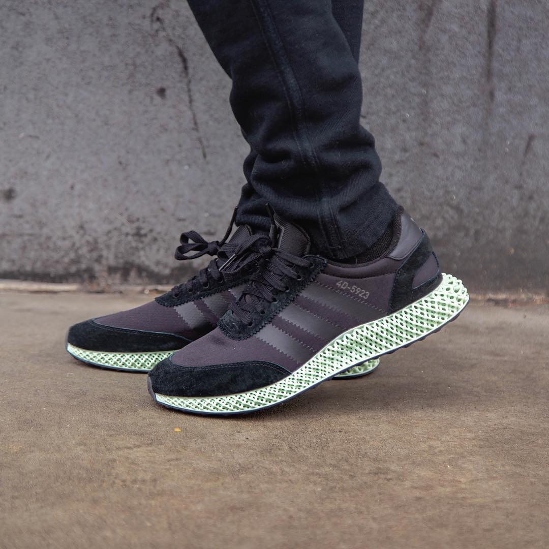 adidas,4D-5923,发售  搭载 4D 缓震科技！adidas 4D-5923 上脚美图抢先看
