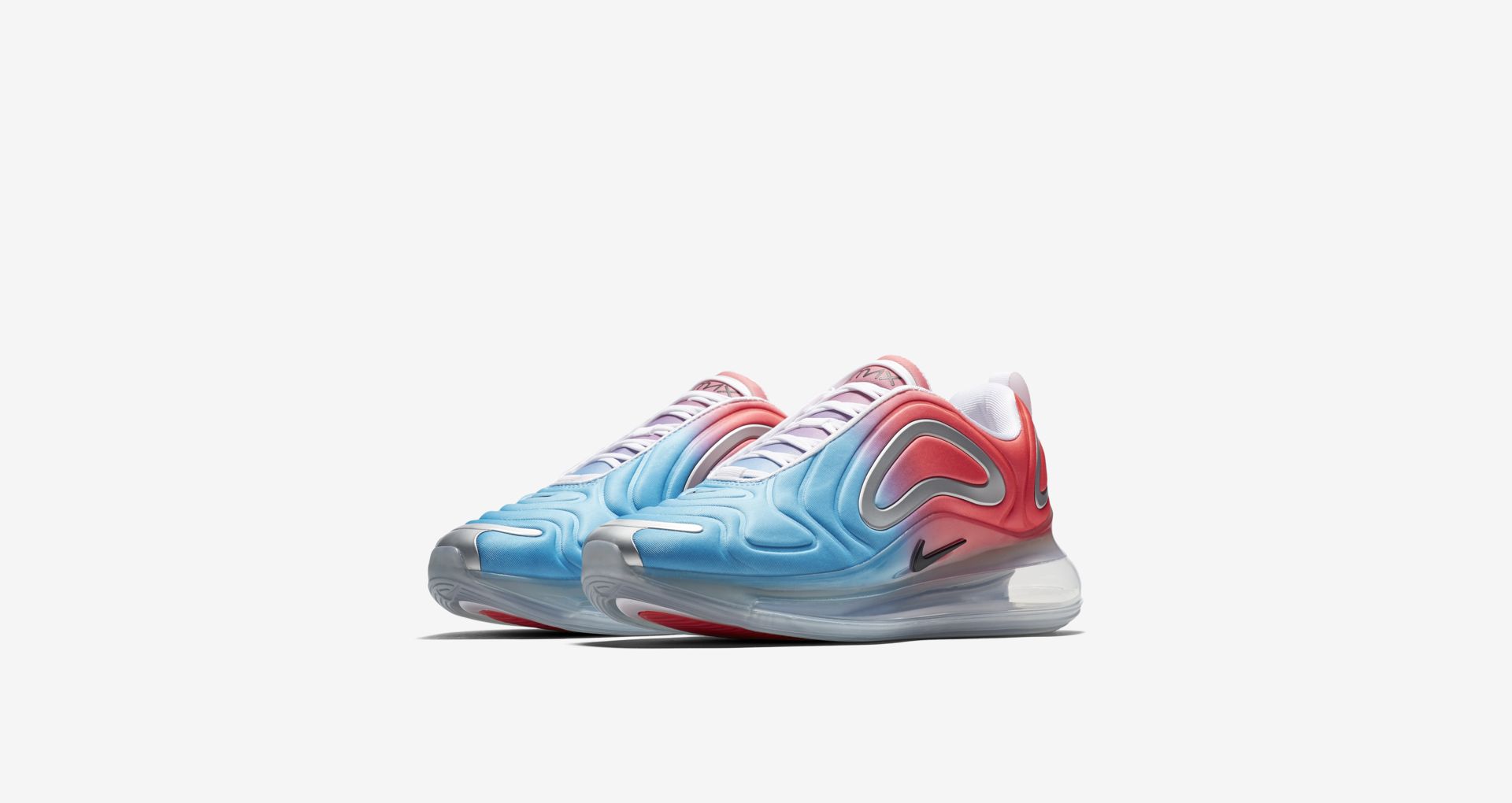 Air Max 720,Nike,发售  南海岸配色 + 黑金配色！两款 Air Max 720 明早发售