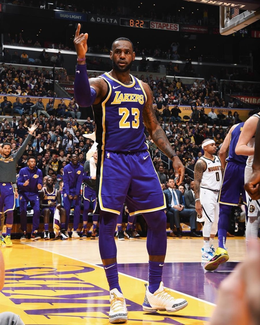 Nike,LeBron 16,PE,LBJ16  总得分超越乔丹！詹姆斯上脚的 LeBron 16 PE 致敬 AJ3！