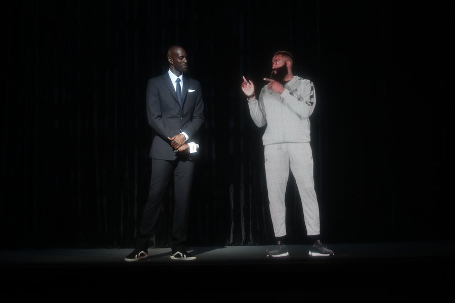 KG  狼王加内特空降上海，现场居然还请来了「现役 NBA 巨星」！