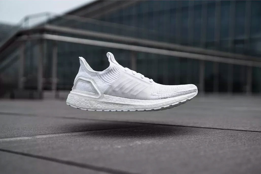 Ultra Boost 2019,UB19,adidas  让人欲罢不能的小白鞋！纯白 Ultra Boost 2019 首度曝光