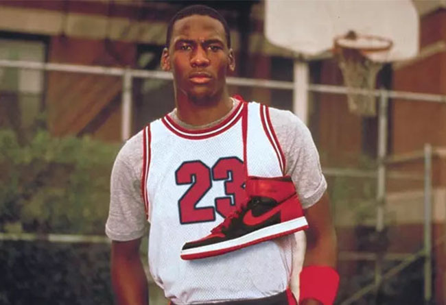 AJ1,Air Jordan 1,555088-062,发售  黑红 Air Jordan 1 年底又不发了？有可能是一双全新黑脚趾！