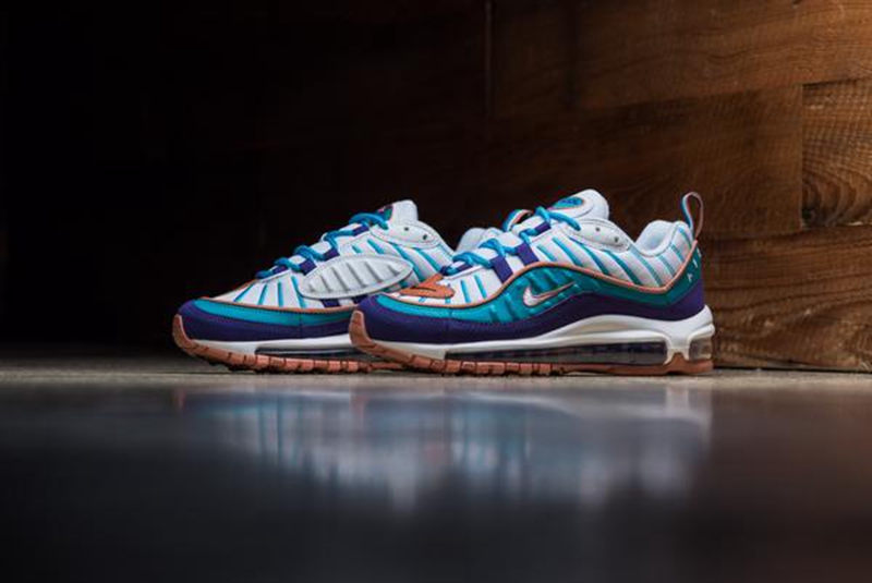 Nike ,Air Max 98,640744-500  材质丰富 + 撞色细节！Nike Air Max 98 刚刚发售