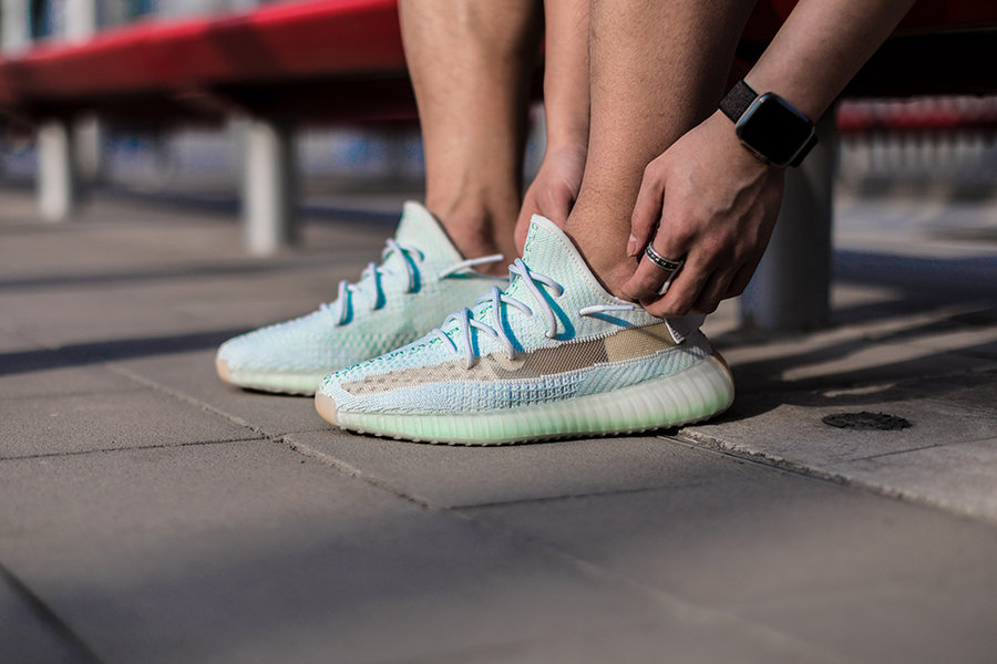 发售,Air Max 97,Yeezy 350 V2  开箱上百双球鞋后，发现它们才是夏天的「王者配色」！