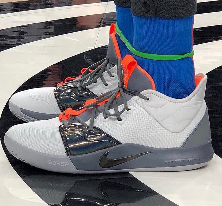 Nike,PG3,发售  经典黑白暗藏全息点缀！全新配色 PG3 即将发售