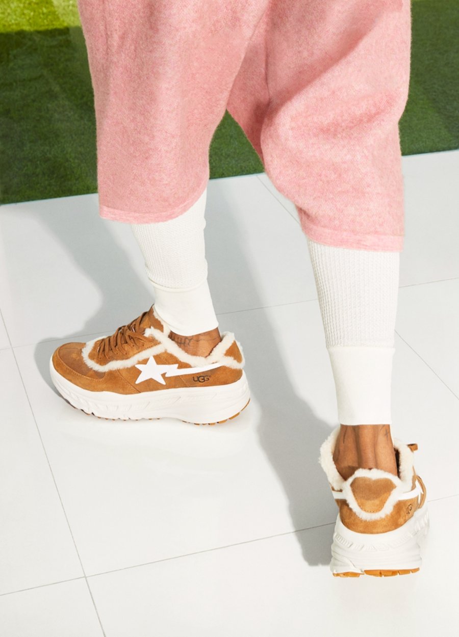 发售,UGG,BAPE,明星,上脚  Lil Wayne 上脚！BAPE® × UGG 联名鞋款即将发售