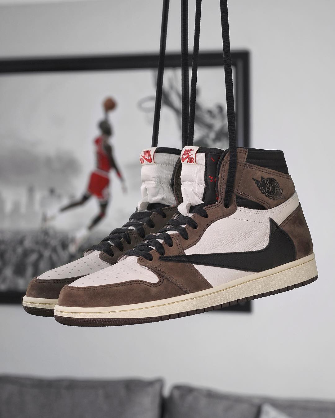 CD4487-100,AJ1,Air Jordan 1 CD4487-100 跳票！？反钩 Travis Scott x Air Jordan 1 可能「推迟发售」！