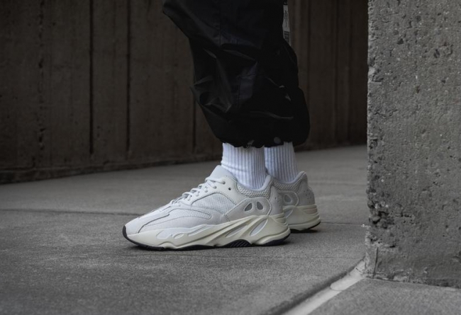 Yeezy 700 V2 “Cement”,Yeezy,ad  全新配色再度登场！Yeezy 700 V2 “Cement” 将于夏季发售！