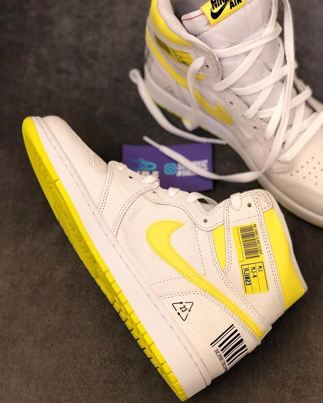 Air Jordan 1,AJ1,555088-170  Air Jordan 1 又有新操作！这次是前所未见的条形码设计！