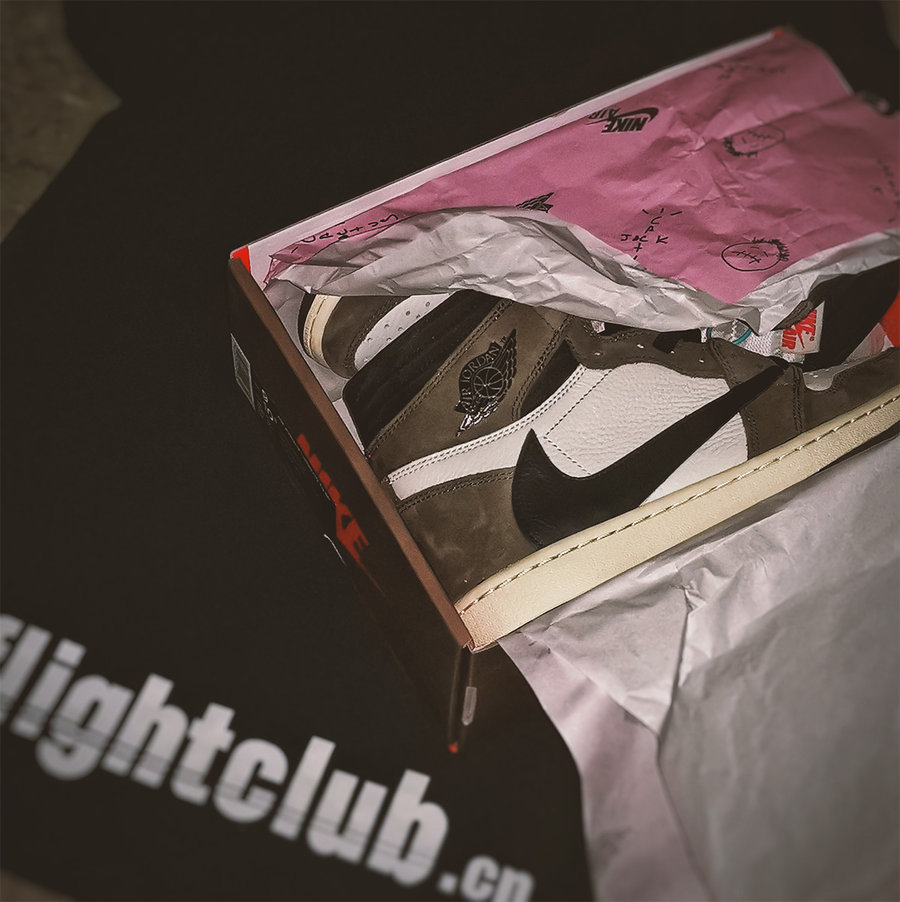 CD4487-100,AJ1,Air Jordan 1 CD4487-100 全球发售第二天！反钩 TS x Air Jordan 1 市场行情如何了？