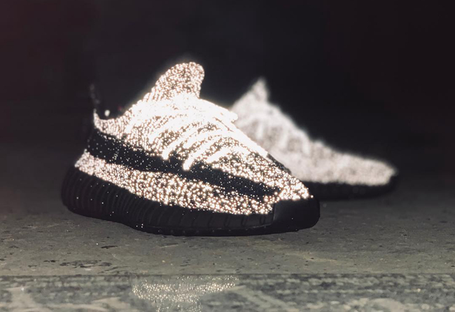 Yeezy Boost 350 V2,adidas,发售  芝麻侧透 Yeezy 350 实物图再度曝光！后跟鞋提没了？