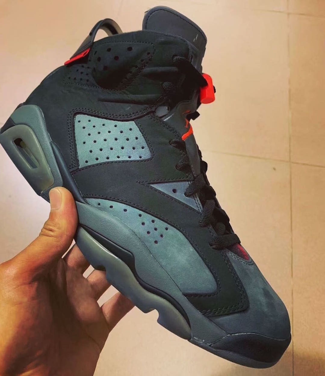 Air Jordan 6,PSG,Nike,AJ6,发售  细节质感非常惊艳！Air Jordan 6 PSG 实物谍照首次曝光！