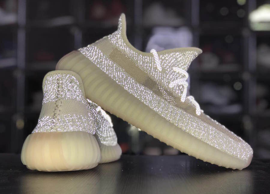 Yeezy 350 v2,Yeezy,adidas,发售  「买一双顶三双」，芝麻满天星 Yeezy 350 V2 要来了！