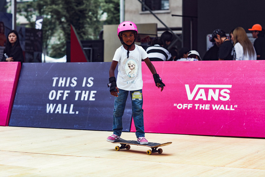Vans,Vans Vps  最会滑板的人都来上海了！却被 17 岁小男孩拿了冠军...
