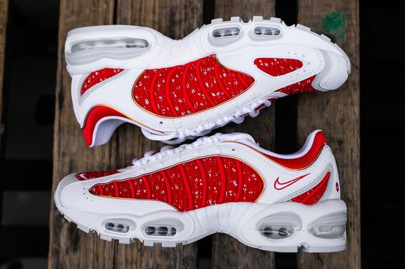 Nike,Air Max Tailwind 4,发售  Supreme 联名同款！Air Max Tailwind 4 新品明日发售