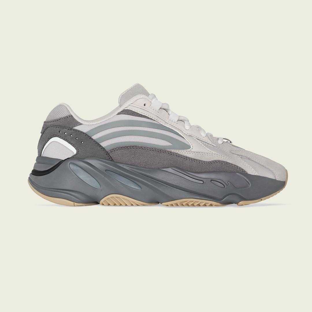 Yeezy Boost 700,adidas,发售  侃爷再度上脚新配色！Yeezy 700 V2 Tephra 本月中旬发售！