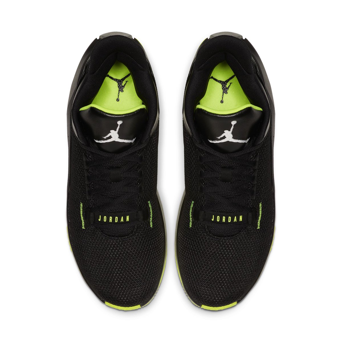 Nike,Air Jordan,发售  外场版本 Air Jordan 33 SE？全新 Air Jordan 2X3 曝光！