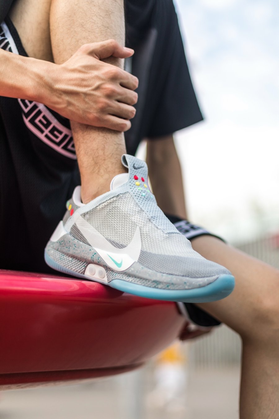 Adapt BB,Nike,上脚,开箱  我今年最舍不得上脚的，就是这双六千块的「平民 Mag」！