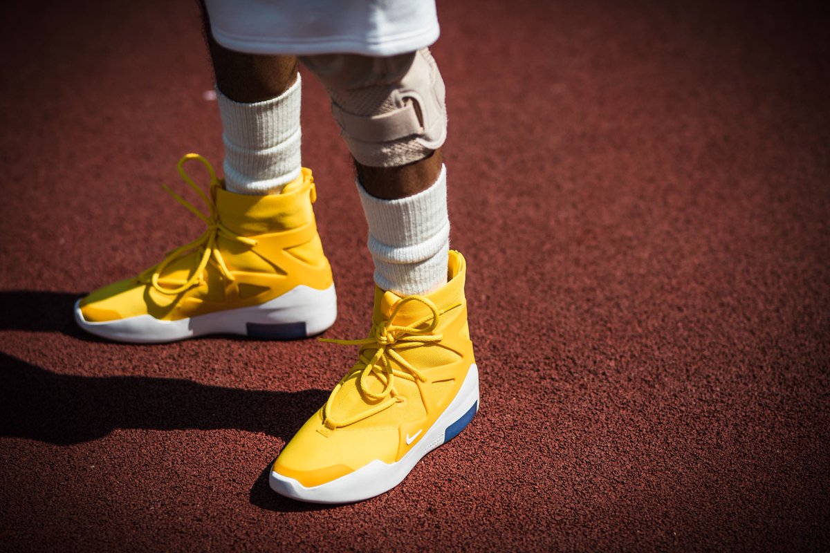Nike,Fear of God,FOG,发售,Air Fo  Jerry Lorenzo 又带货啦！亮黄色 Air FOG 1 上脚真的帅！