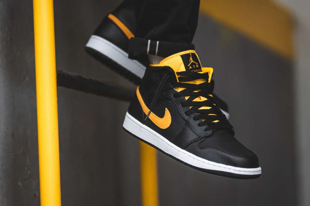 AJ1,Air Jordan 1,Air Jordan 1  黑黄 Air Jordan 1 Mid 上脚来了！质感颜值都不错！