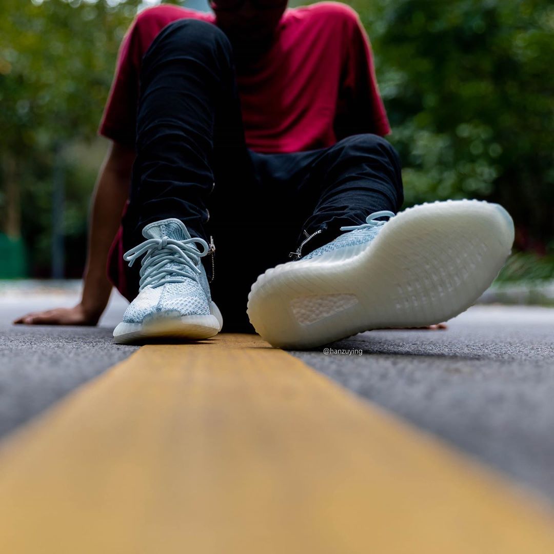 Yeezy 350 v2,Yeezy,adidas,发售,C  神仙配色！「冰蓝 2.0」Yeezy 350 V2 上脚美图来了！ 