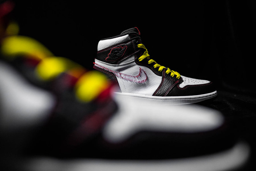 Air Jordan 1,Nike,AJ1,  年度最怪球鞋？不对称+黑红+解构，这双 AJ1 有点东西！