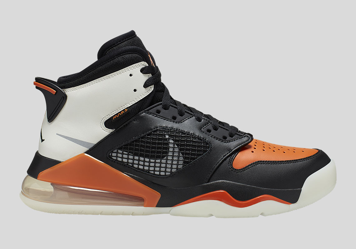 Jordan Mars 270  扣碎 + 黑红，还有夜光外底？这双 Jordan Mars 270 是个狠货！