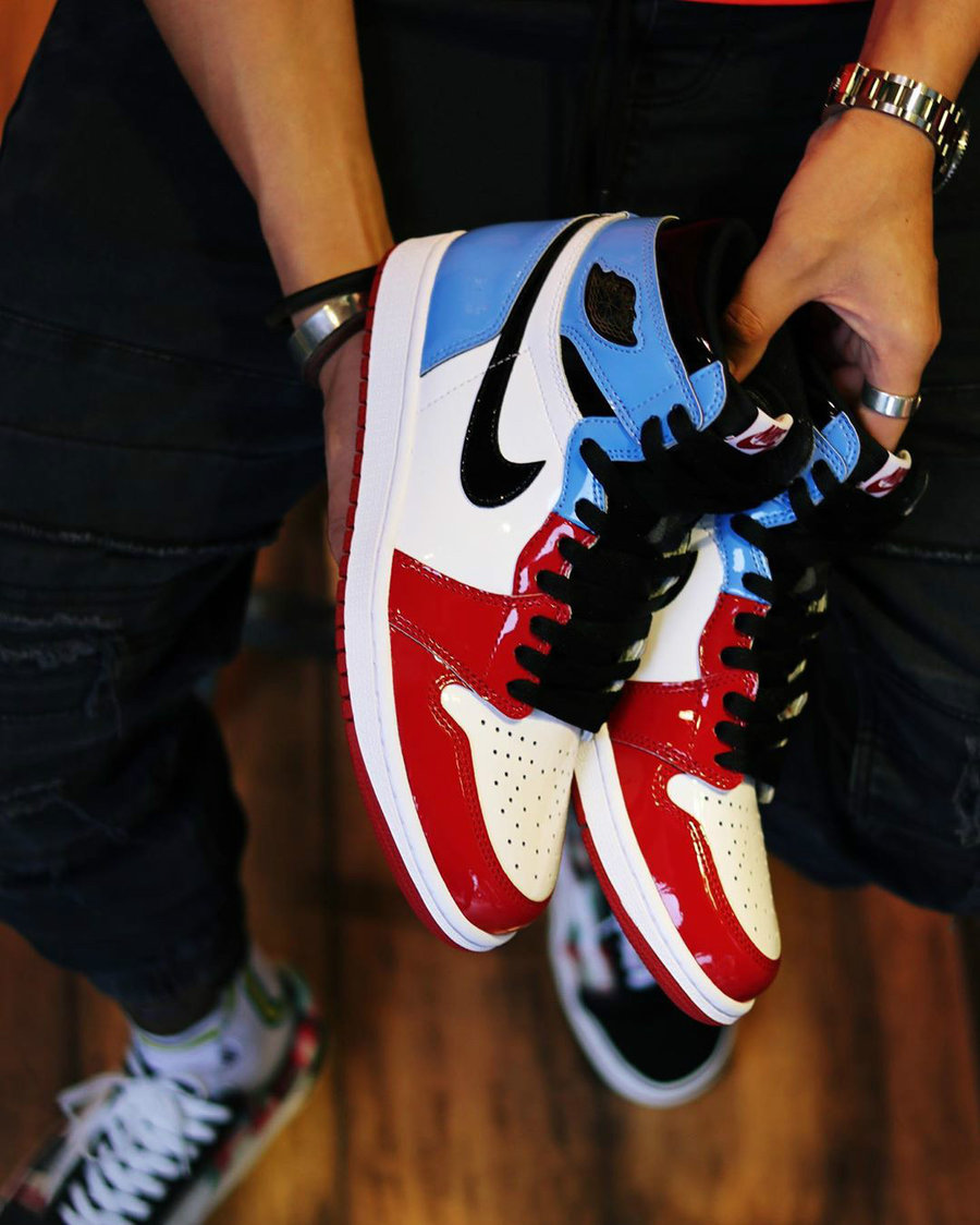 AJ1,Air Jordan 1,Fearless,CK56  下半年最想要的 Air Jordan 1！这双「警灯」新品上脚太诱人！