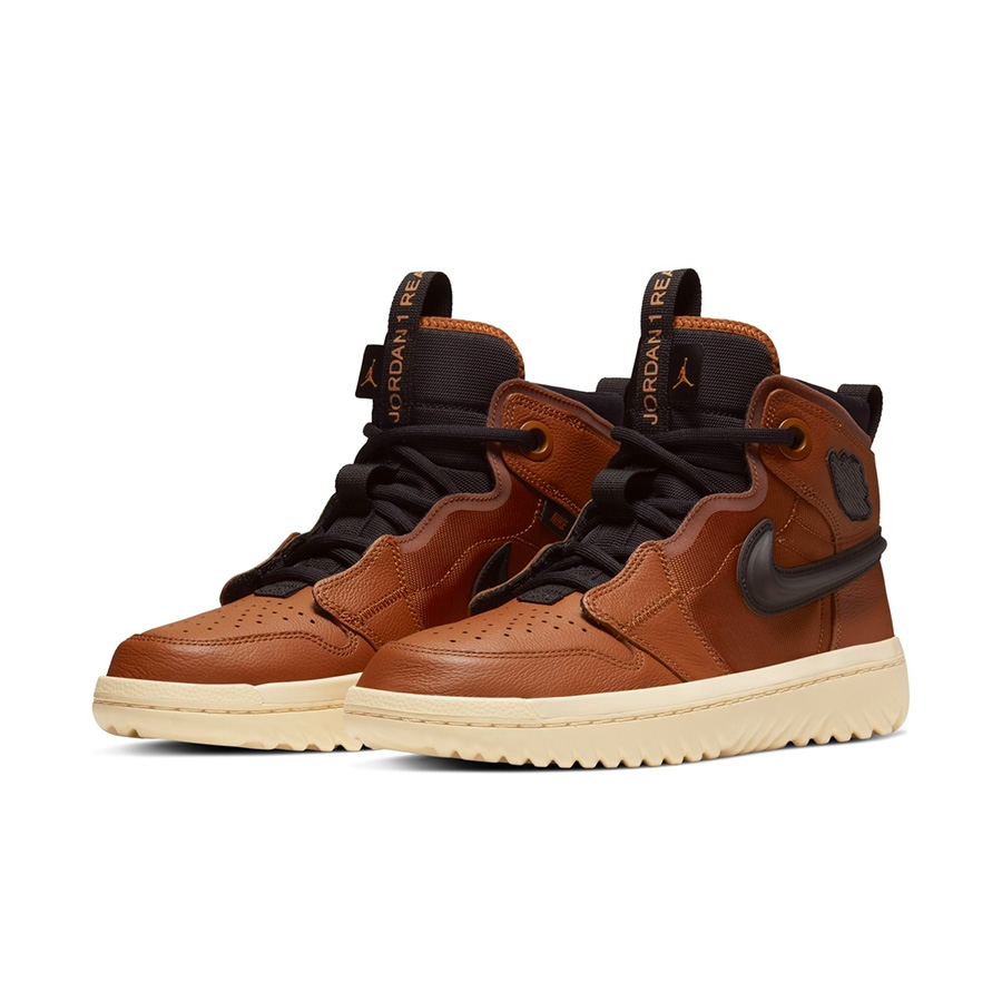 AJ1,Air Jordan 1  这款脚感最好的 Air Jordan 1，又有了一个帅气新配色！
