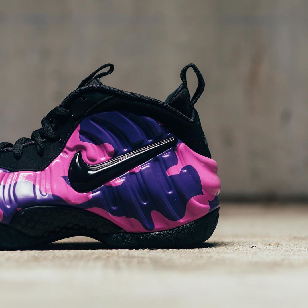 Air Foamposite Pro,Nike,  许久未见的亮眼配色！这双「紫迷彩泡」太骚气！