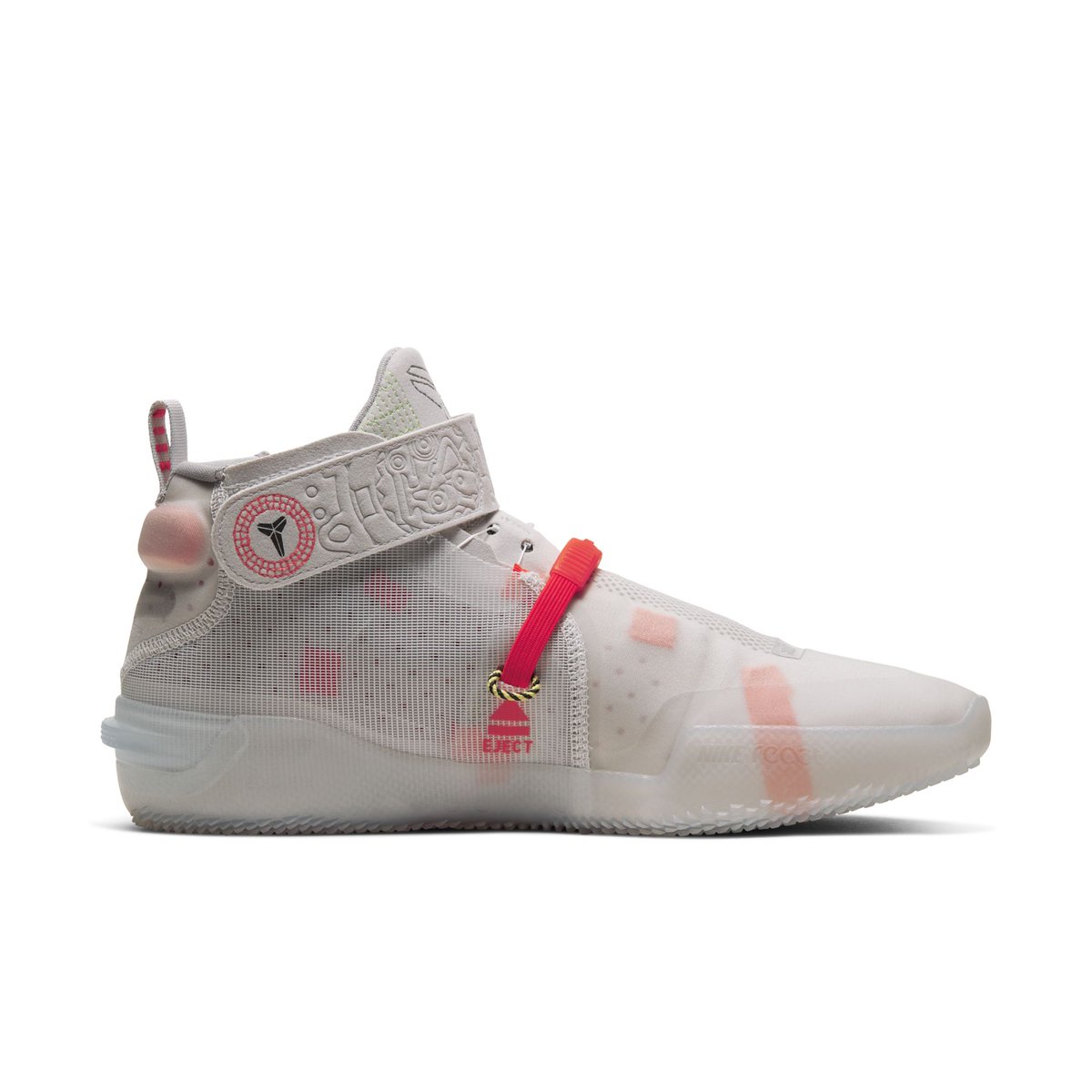 Kobe AD NXT FF,Nike  蝉翼下可见 FastFit 系统！全新配色 Kobe AD NXT FF 首度曝光！