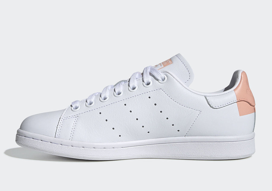 adidas,Stan Smith,发售  清新粉色装扮！女生专属 Stan Smith 下月发售！