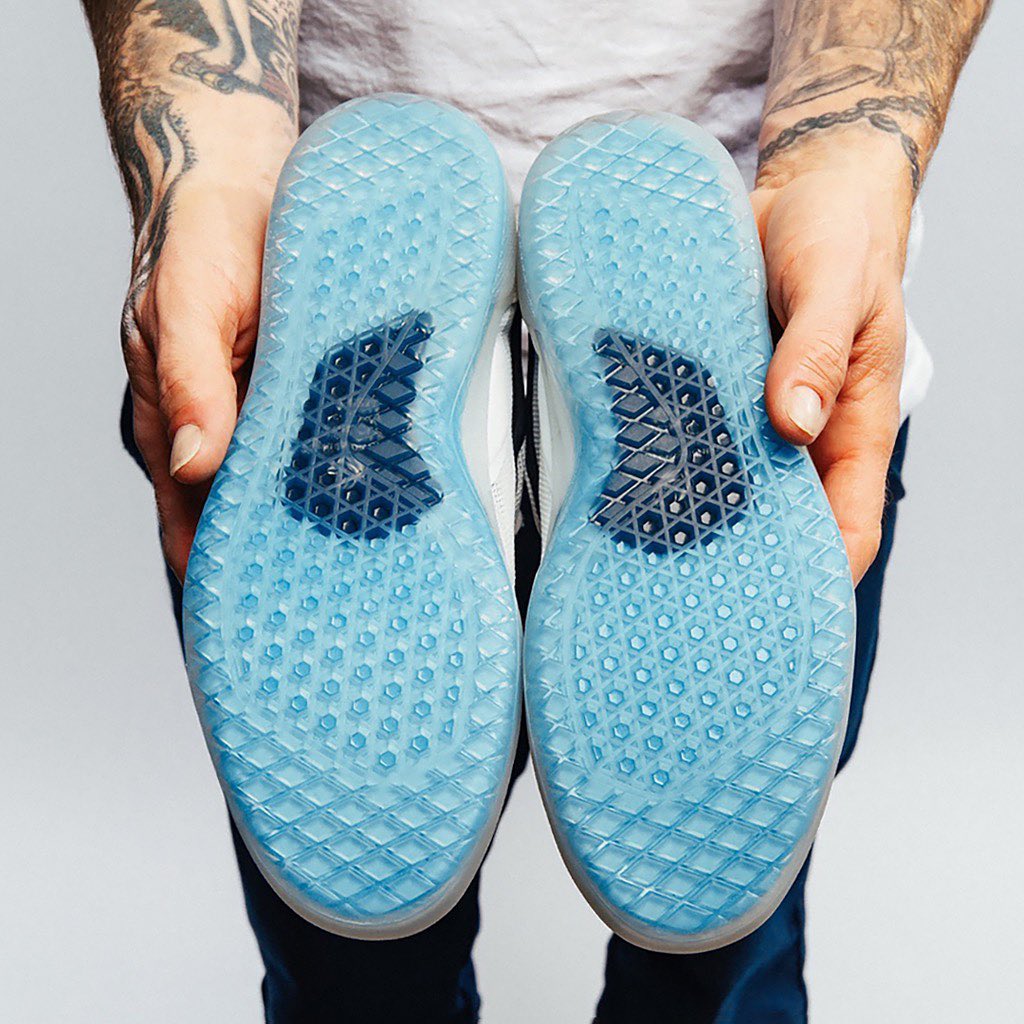 Vans,AVE Pro,发售  水晶底的 Vans 你见过吗？全新 Vans AVE Pro 本周发售