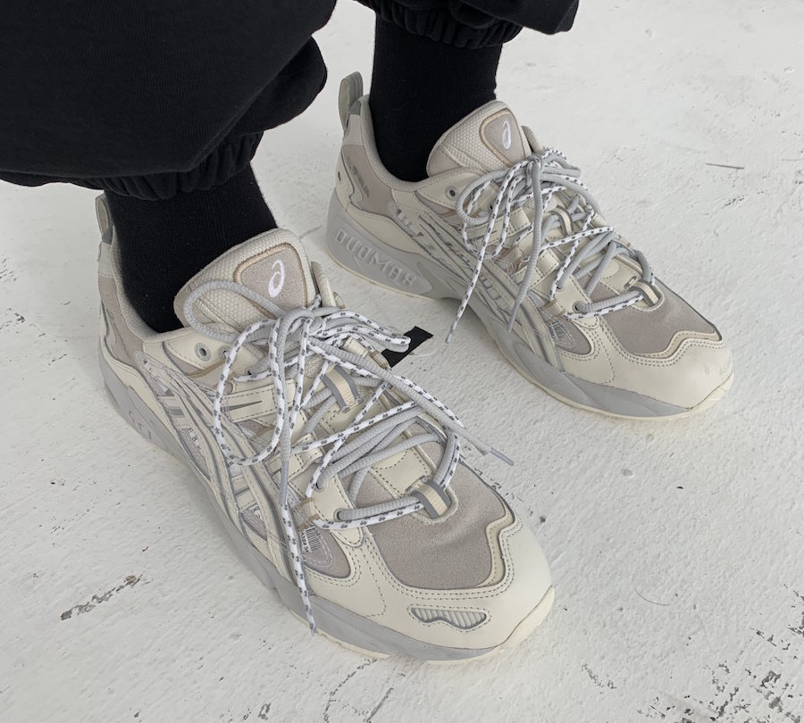 ASICS,Chemist Creations,发售,上脚  汉字元素加持！这双 ASICS 联名跑鞋值得关注