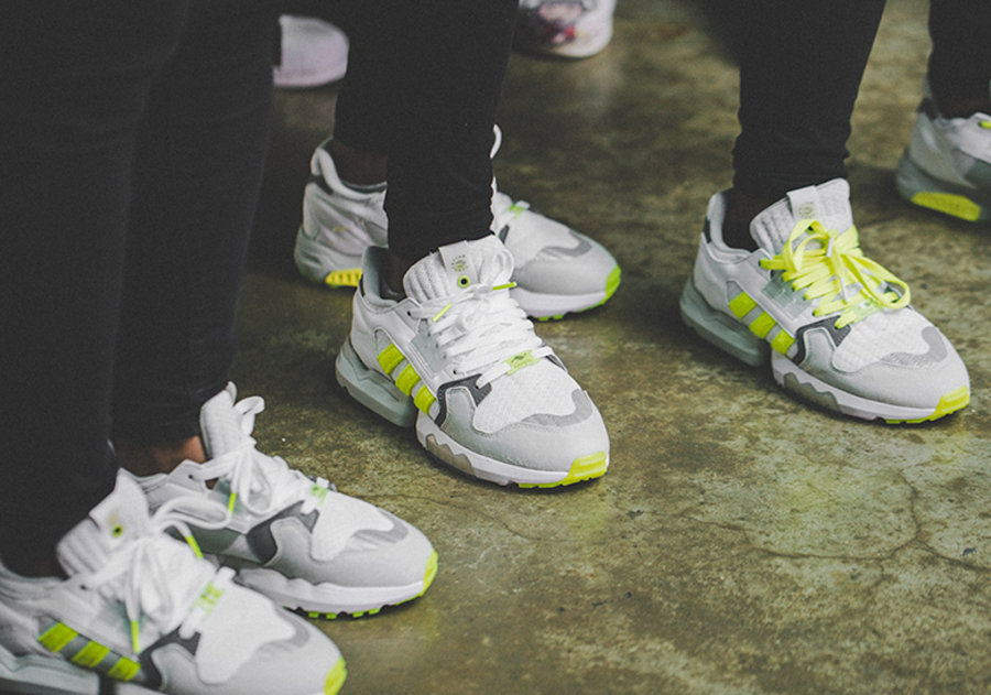 adidas,Footpatrol,发售,ZX Torsio  经典的防毒面具点缀！Footpatrol x adidas 联名新品来了！