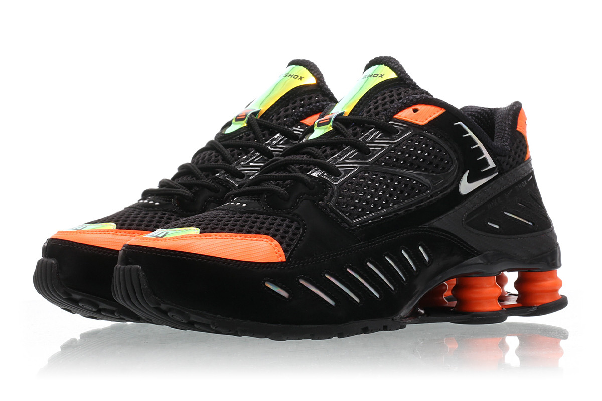 Nike,Shox,发售  镭射花纹 + 骚色点缀！Nike Shox 系列再曝全新鞋款！