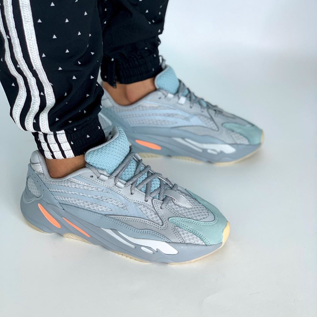 Yeezy Boost 700 V2,  年度流行色+3M 反光鞋身！新惯性 Yeezy 700 V2 将下月发售！