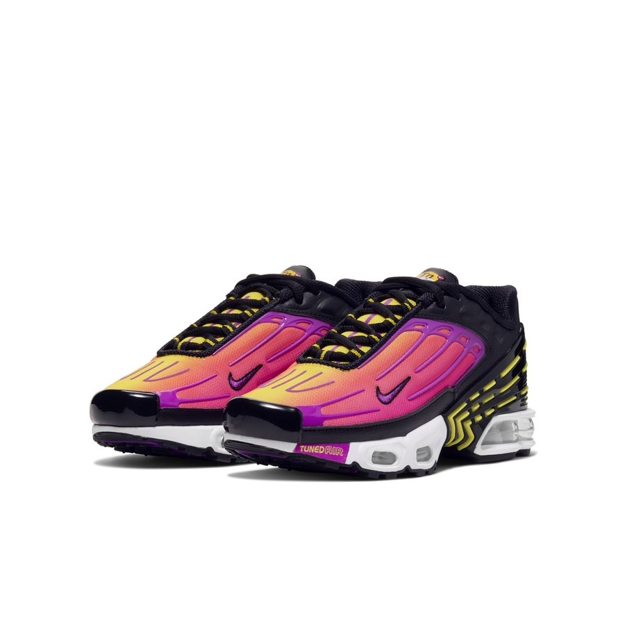 经典,气垫,迷幻,配色,Nike,Air,Max,Plus,  经典 TN 气垫 + 迷幻配色！Nike Air Max Plus 3 即将回归
