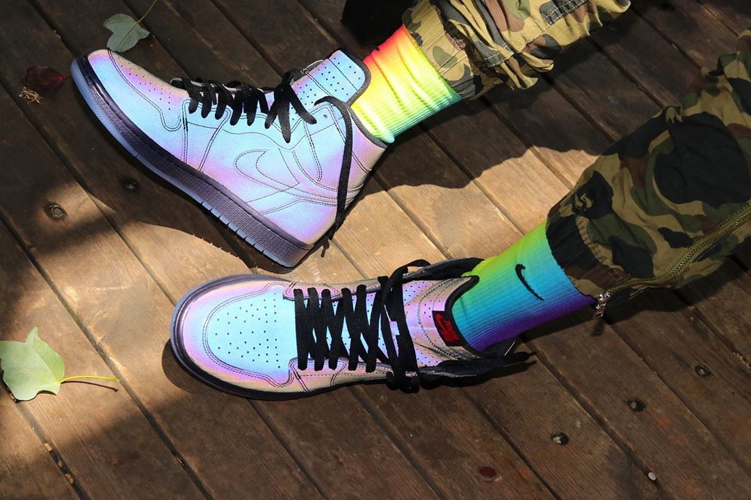 Nike,Air Jordan 1,aj1,发售  Air Jordan 1 也能搭载 Zoom 气垫？这款反光星空鞋面你打几分