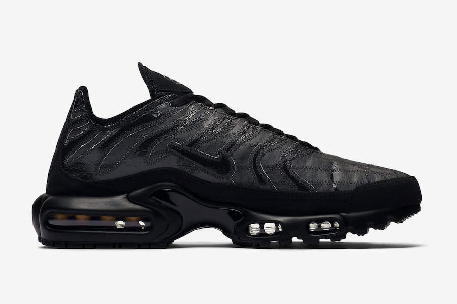 Air Max Plus,Triple Black,CD08  极简线绘，冷酷黑武士！全新配色 Air Max Plus 下月登场！