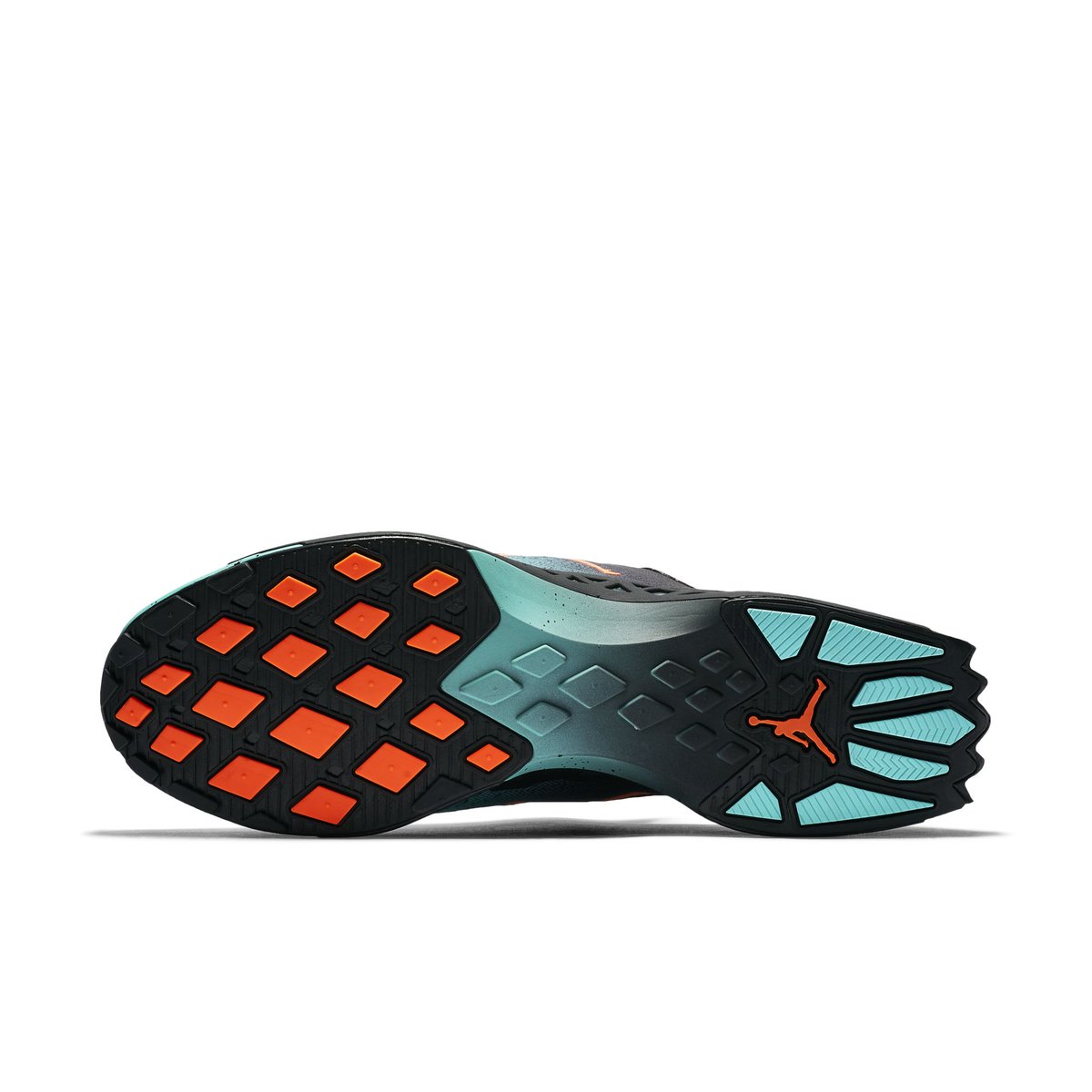 Jordan,Trunner NXT React,发售  今年 Jordan Brand 的主打跑鞋！新配色释出，你打几分？