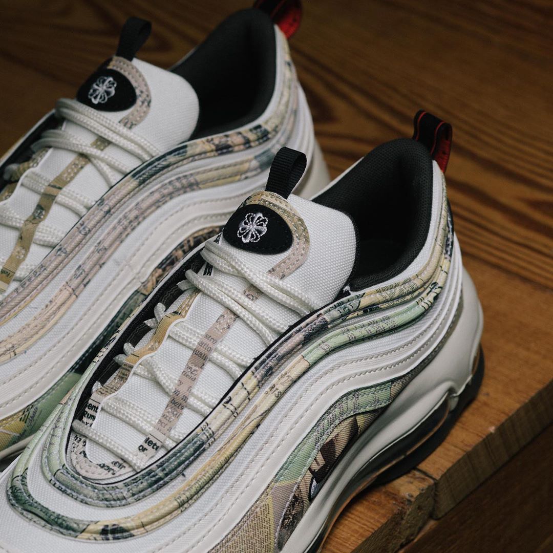 Air Max 97,Nike,921826-108  这份报纸你能穿！全新配色 Air Max 97 现已发售！